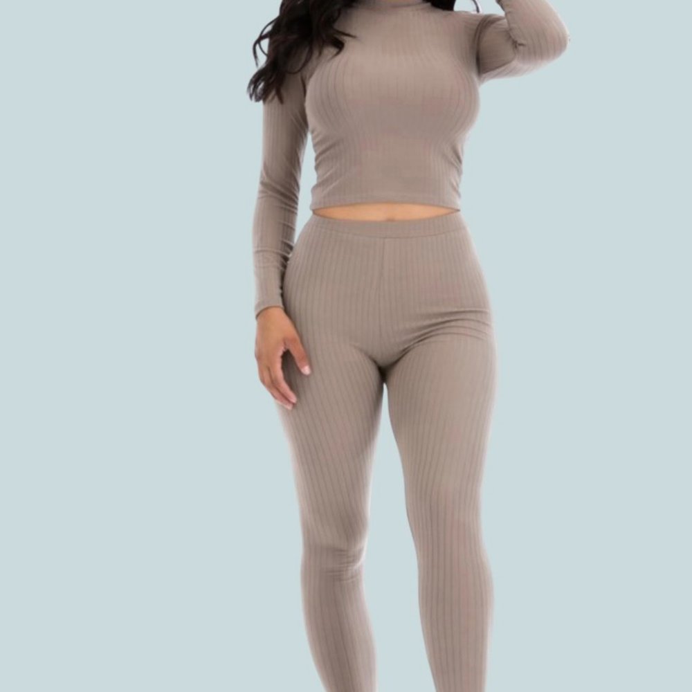 Lia Set (2-Piece Set)- TAUPE